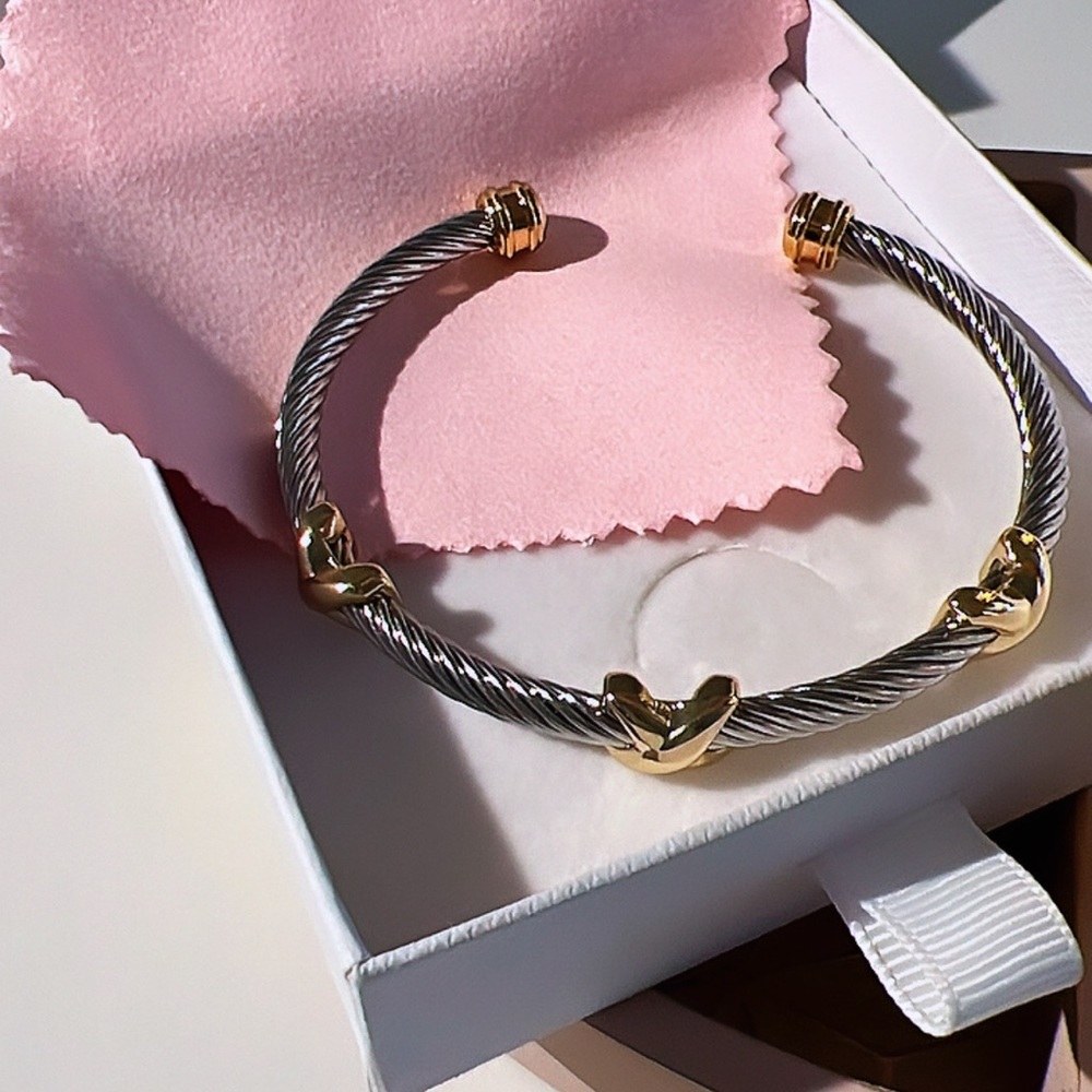 Stainless steel bracelet